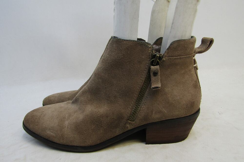 Vince Camuto Womens Size 8.5 M Brown Suede Zip Ankle Fashion Boots Bootie